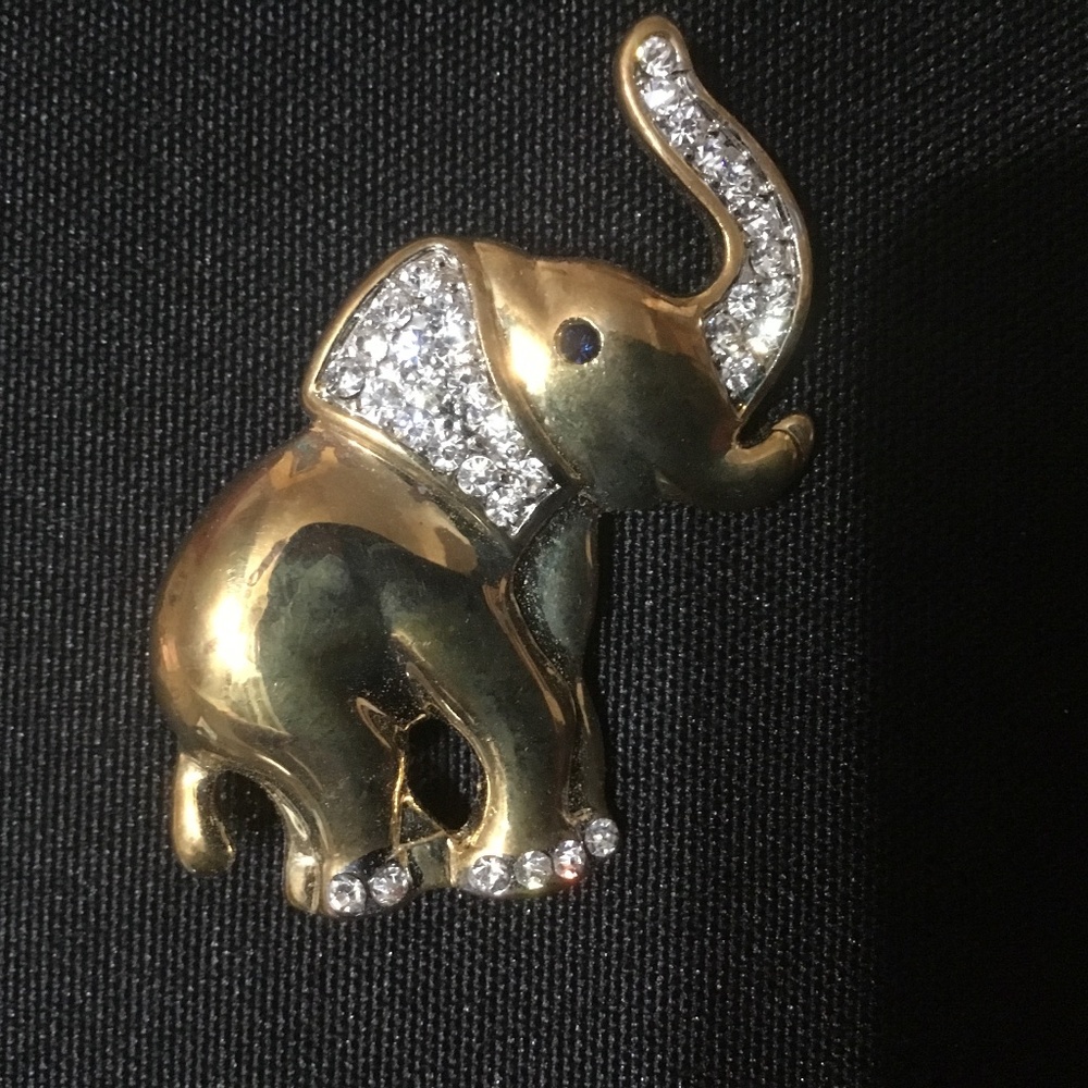 Elephant Pin - Picture 2 of 4